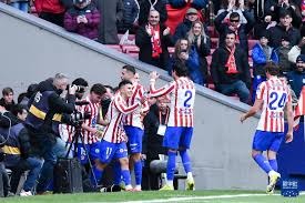 快船131-116击败黄蜂！哈登创79年NBA纪录，前无古人